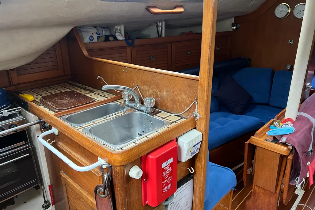 1987-westerly-storm-33-sail-10062930-20260122050055251-2