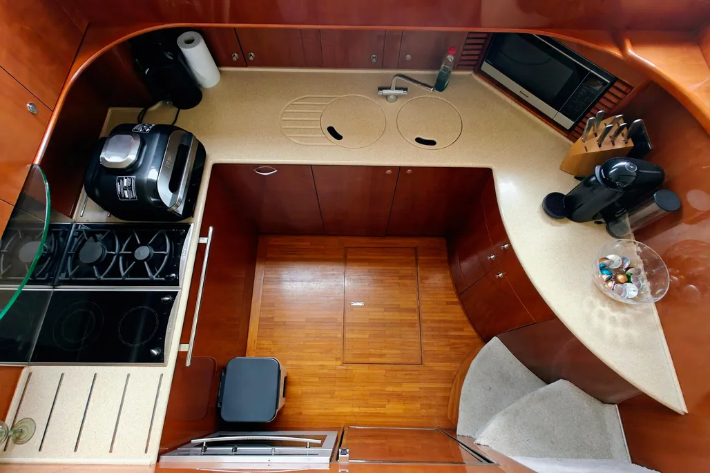 2003 Princess 65 (13)