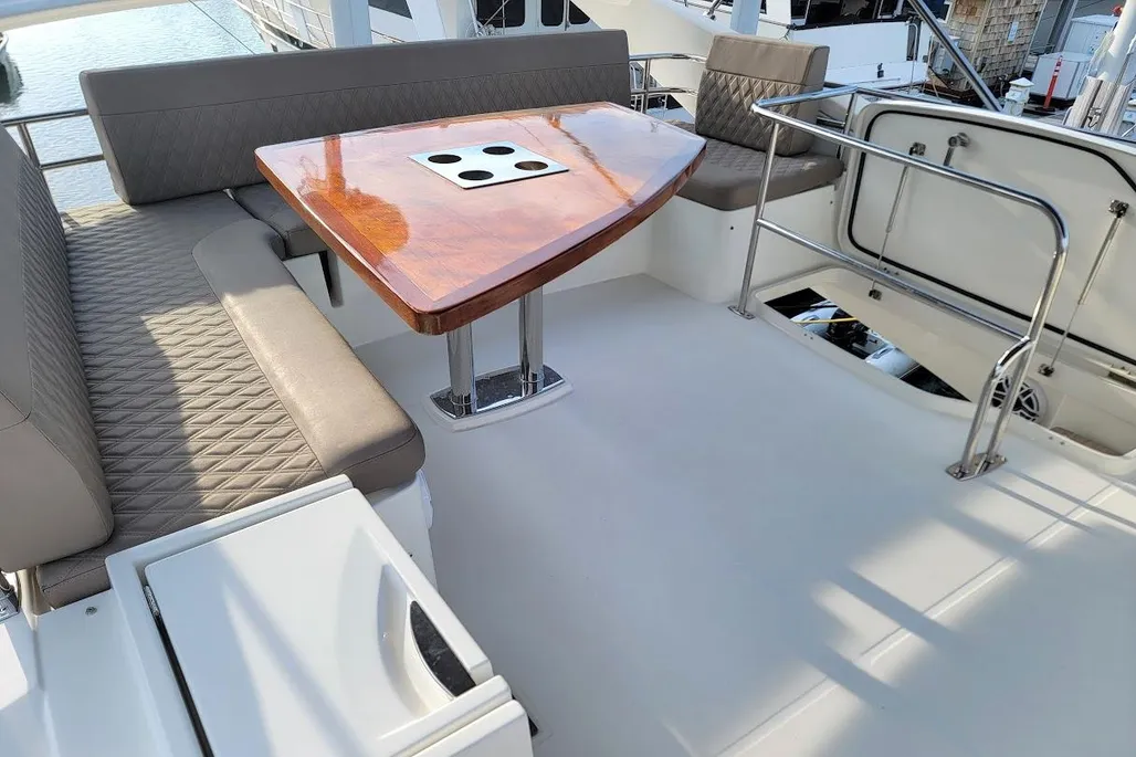 2014 Prestige 550 (50)